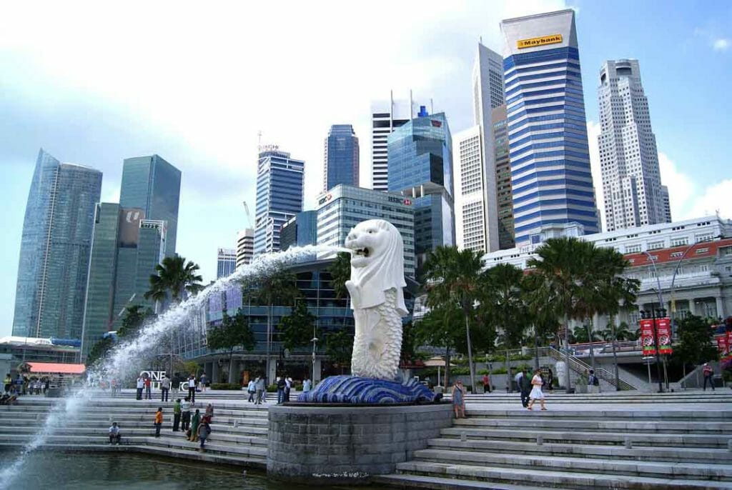 Differences Between Singapore and Hong Kong Banking